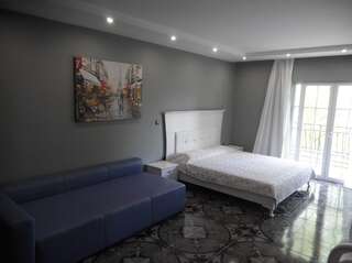 Апарт-отели St. Sofia Apartments - Official Rental Солнечный Берег Номер-студио Делюкс с 1 спальней и балконом - Дополнительное здание со стороны реки-3